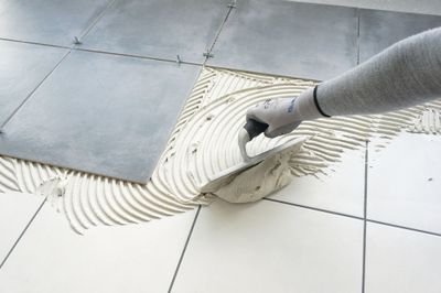 Colle rénovation sans poussière blanc 25 kg C2e MAPEI