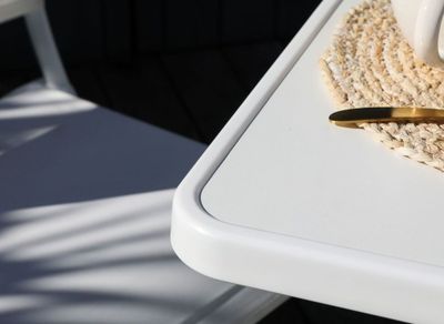 Gueridon cola 68x68 acier blanc PROLOISIRS Livraison à domicile incluse