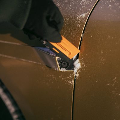 Grattoir à glace SolidTM - FISKARS