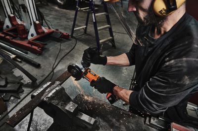 Meuleuse sans fil diamètre 125 mm 18 V BEWS18-125X2-402B AEG