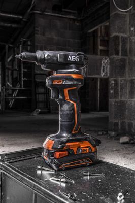 Riveteuse sans fil sans batterie 18 V BNZ18-0 - AEG