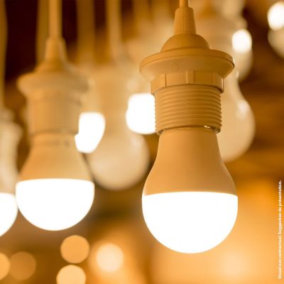 Ampoule LED standard E27 9W = 806 lumens blanc neutre - XANLITE