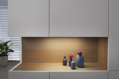 Réglette d'angle corner LED IP 20 30 cm blanc chaud 5w= 320 lumens LEDVANCE