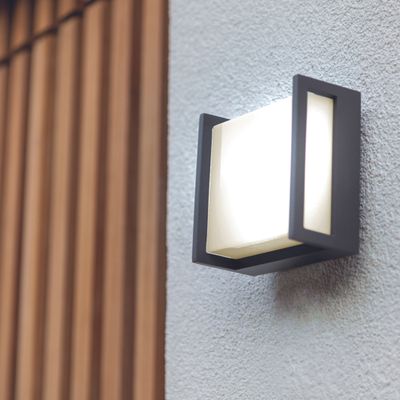 Applique extérieur LED Qubo gris IP54 800 lumens blanc chaud - COREP