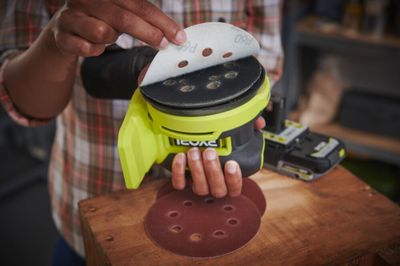 Ponceuse excentrique 125 mm sans fil sans batterie 18 V ONE+ RROS18C-0 - RYOBI