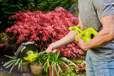 Coupe-bordure à batterie (non incluse) 18 V 23 cm RY18LT23A-0 - RYOBI