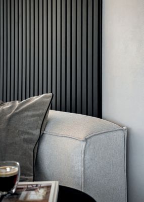 Panneau acoustique mural mdf 3D Latt finition noir matt sur fond noir - 20 x 287 x 1250 mm - AJ TIMBER