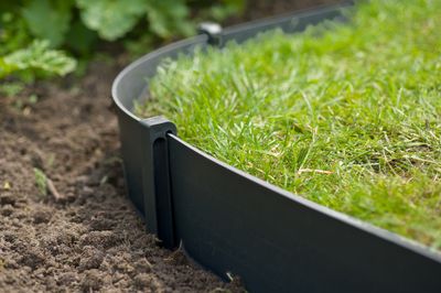 Ancres noir pour bordure flexible H 19,5cm - sachet de 10 pièces OUTSIDE LIVING