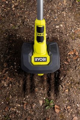 Bineuse à batterie 18 V 4 fraises RY18CVA-0 RYOBI