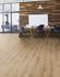 Sol stratifié décor bois doré GOLDEN VISTA ép 8 mm 19,5 x 128,9 cm AC5 compatibilité pièce humide paquet de 2.22 m² AJ TIMBER