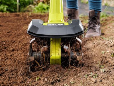 Bineuse à batterie 18 V 4 fraises RY18CVA-0 RYOBI