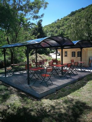 Double Carport en aluminium toit 1/2 rond  surf. Extérieur : 28,62 m² / toit plaques en  polycarbonate, Livraison à domicile incluse - HABRITA