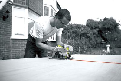 Scie circulaire Ø 190 mm 1600 W RCS1600-KSR - RYOBI