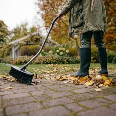 Balai de jardin manche courbé Ergonomic