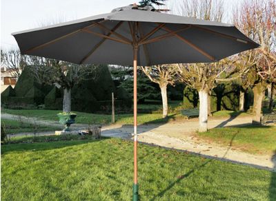 Parasol droit diamètre 3m gris mat en eucalyptus PROLOISIRS Livraison à domicile incluse