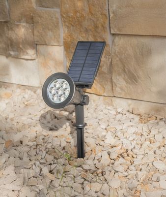 Spot à piquer extérieur solaire LED Spiky noir IP65 400 lumens blanc chaud - ARLUX