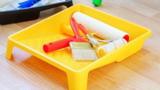 Nomenclature Lot et kit pour peindre