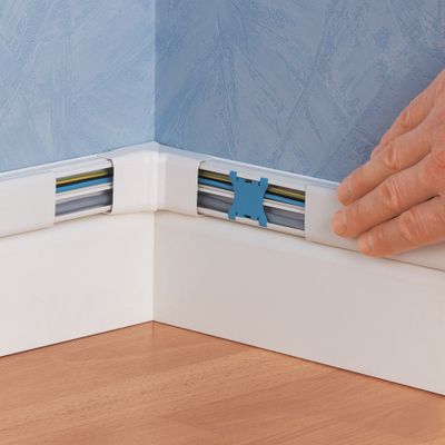 Moulure 12 x 30 mm avec séparation longueur 2m TEHALIT