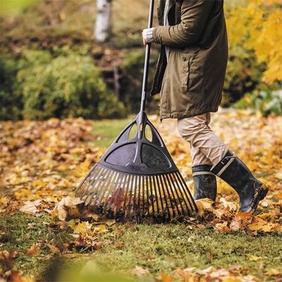 Balai à feuille XL Solid manche métal, largeur 63cm 27 dents