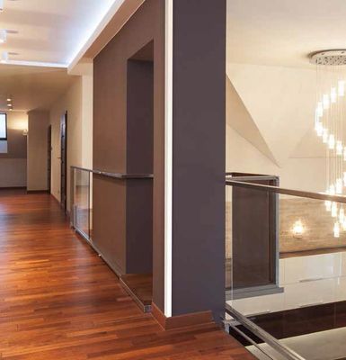 Cornière égale adhésive PVC blanc 15 x 15 mm 2,50 m CQFD