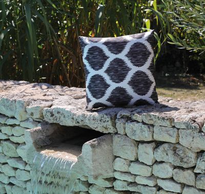 Coussin 45x45 cm motif losange noir PROLOISIRS