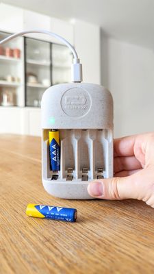 Régénérateur de piles alcalines AA / AAA - REGENBOX