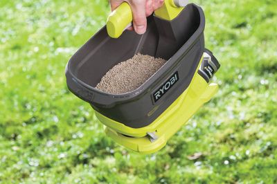 Épandeur à main sans fil et sans batterie 18 V OSS1800 ONE - RYOBI