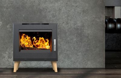 Poêle à bois sur pied 6,1 kW EMILE 7 étoiles flammes vertes, Livraison à domicile incluse - SUPRA