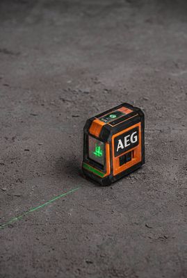 Niveau laser croix vert 20 mètres - AEG