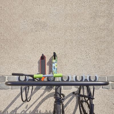 Range 6 trottinettes + 3 vélos MOTTEZ