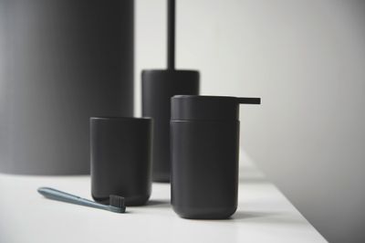 Distributeur de savon Davos noir mate WENKO