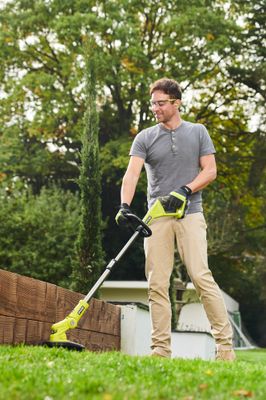 Tondeuse coupe-bordure 3-en-1 à batterie (non incluse) ONE+ 18 V 30 cm RY18LMC30A - RYOBI