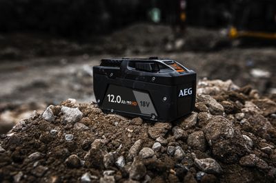 Batterie 18 V 12 Ah HD L1812SHD - AEG