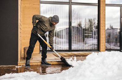 Poussoir à Neige X-Series FISKARS