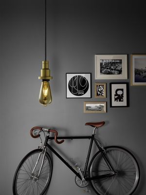 Ampoule LED Edison 1906 filament ambrée variable E27 7 W = 725 lumens blanc chaud OSRAM