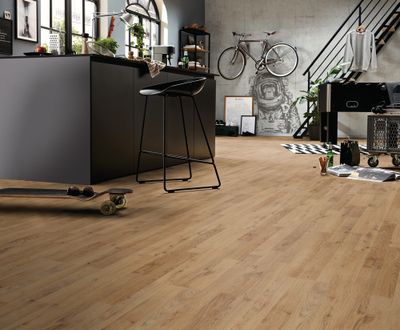 Sol stratifié décor chêne d'AUTOMNE ép 7 mm 19,3 x 137,6 cm AC3 paquet de 2,39 m² KRONOTEX