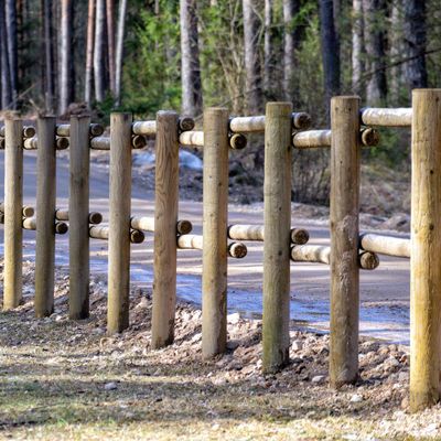 Rondin bois en pin traité autoclave classe 4 - Ø80 x 2000 mm - HENRY TIMBER