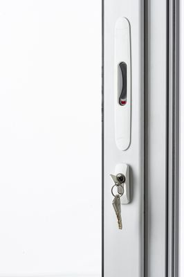 Baie coulissante alu blanc H.2150 x l.2400 mm - Gamme Habitat - CLOSY
