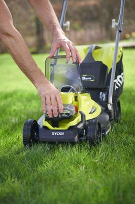 Tondeuse à batterie RLM18X33B50 + Coupe bordure RY18LT23A-0 - RYOBI