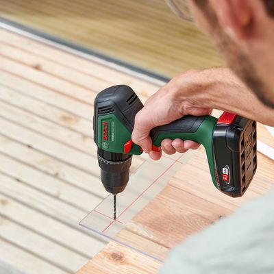 Perceuse - visseuse à percussion sans fil Universalimpact brushless à batterie 18 V BOSCH