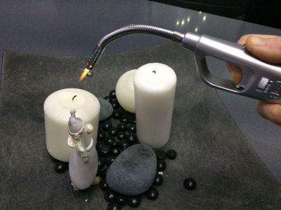 Allume-brûleur à flamme tempête avec bec flexible - ROTHENBERGER
