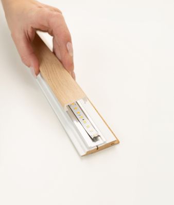 Profil MDF pour bande lumineuse led 3D Latt LED pepper oak fond noir - 20 x 41/54 x 2500mm - AJ TIMBER