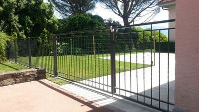 Profilé carré torsadé acier laminé à chaud verni 12 x 12 mm 2 m CQFD