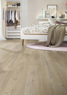 Sol stratifié décor chêne beige Khaki ép 8 mm 19,2 x 128,5 cm AC4 paquet de 2,26 m² AJ TIMBER