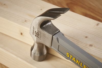 Marteau arrache clous 450GR STANLEY