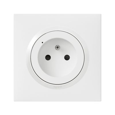 Prise électrique connectée encastrable avec terre + plaque Blanc - Dooxie with Netatmo LEGRAND