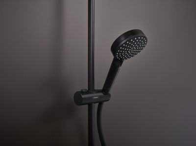 Colonne de douche ronde avec mitigeur thermostatique noire Vernis Blend 200 HANSGROHE