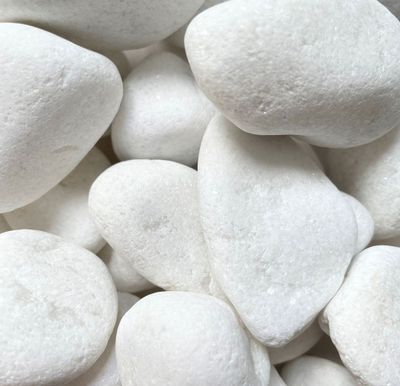 Galets en marbre blanc pur 40 mm / 60 mm en filet de 20kg - JARDINAT