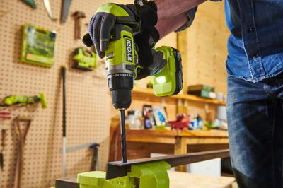Perceuse visseuse + meuleuse sans fil 18 V ONE+ RCK182-242S (2 batteries) - RYOBI