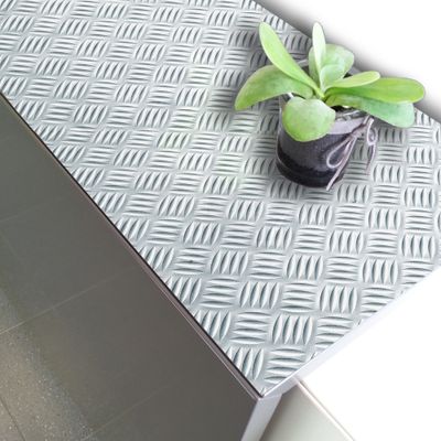 Adhésif décoratif industriel acier martelé mat 1,5 x 0,45 m VENILIA